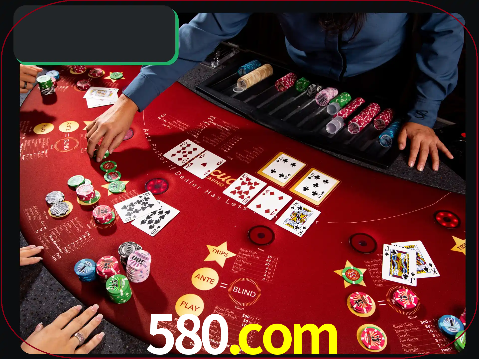 Jogue pôquer com pessoas reais em uma mesa.